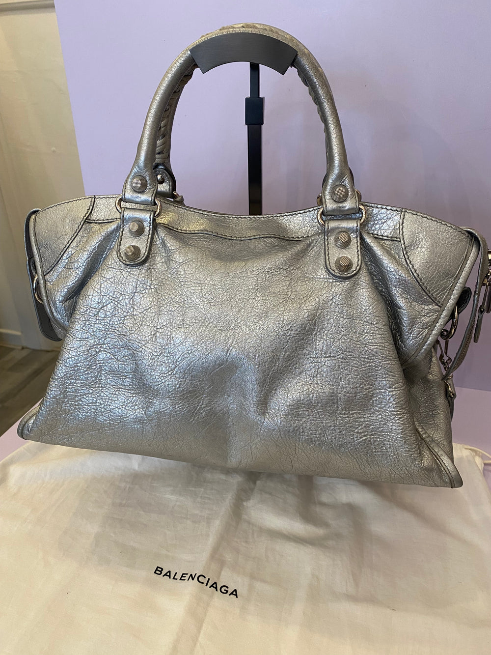Pre Loved Balenciaga Le City in Silver Leather