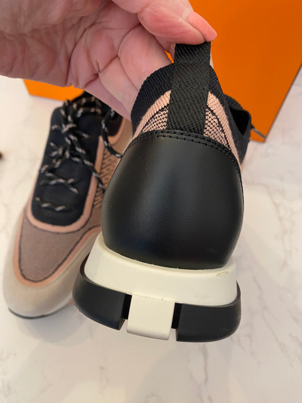 Pre Loved Hermes Addict Trainers Pink uk6 (excellent)
