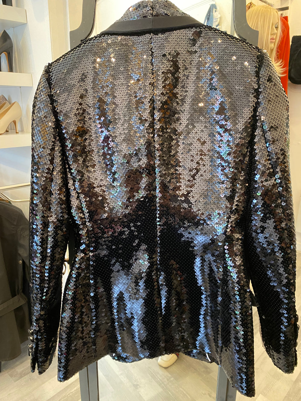 Pre Loved Dolce & Gabbana Sequin Black Jacket size 38 fits uk8 (excellent)