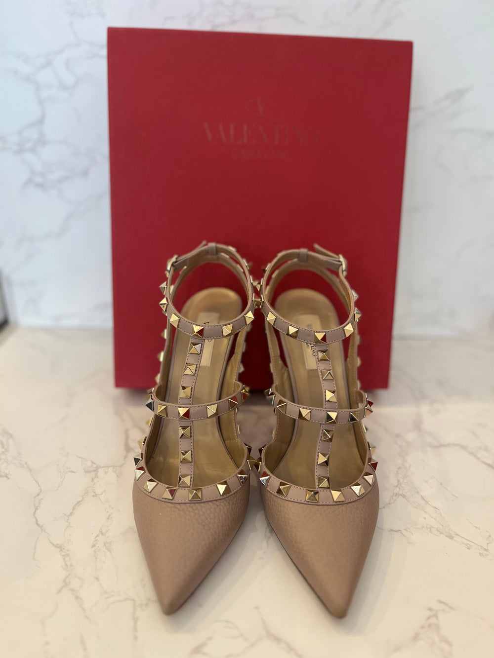 Pre Loved Valentino Garavani Poudre Rock Stud Heels UK6 ** reserved NF **