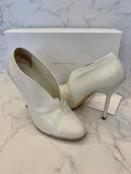 Pre Loved Victoria Beckham White Leather Heels UK 6.5