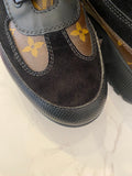 Pre Loved Louis Vuitton Laureate Monogram Desert Boot uk 6 (excellent)