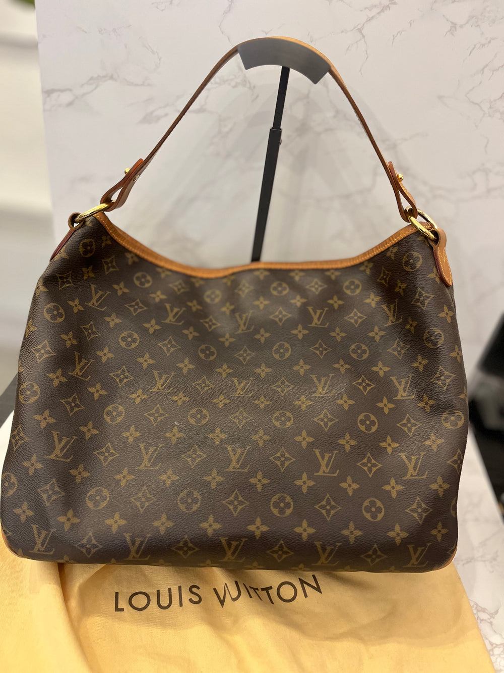 Pre Loved Louis Vuitton Vintage Monogram Tote **reserved Sh**