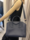 Pre Loved Givenchy Small Navy Antigona  (excellent)