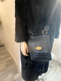 Pre Loved Mulberry Vintage Antony Messenger Bag in Black