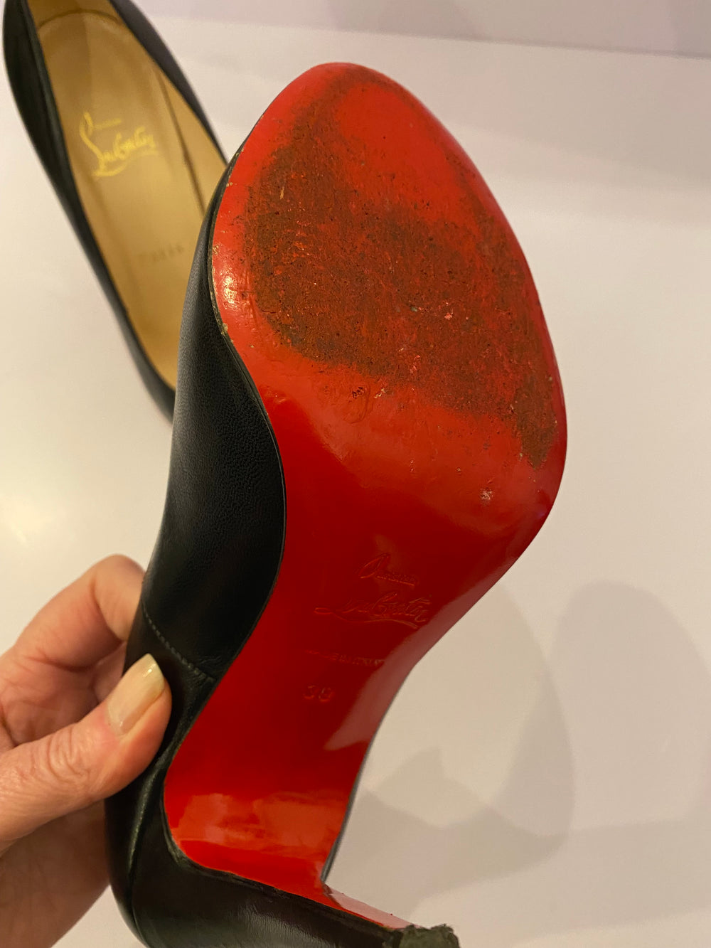 Pre Loved Christian Louboutin Black Simple Pumps uk5