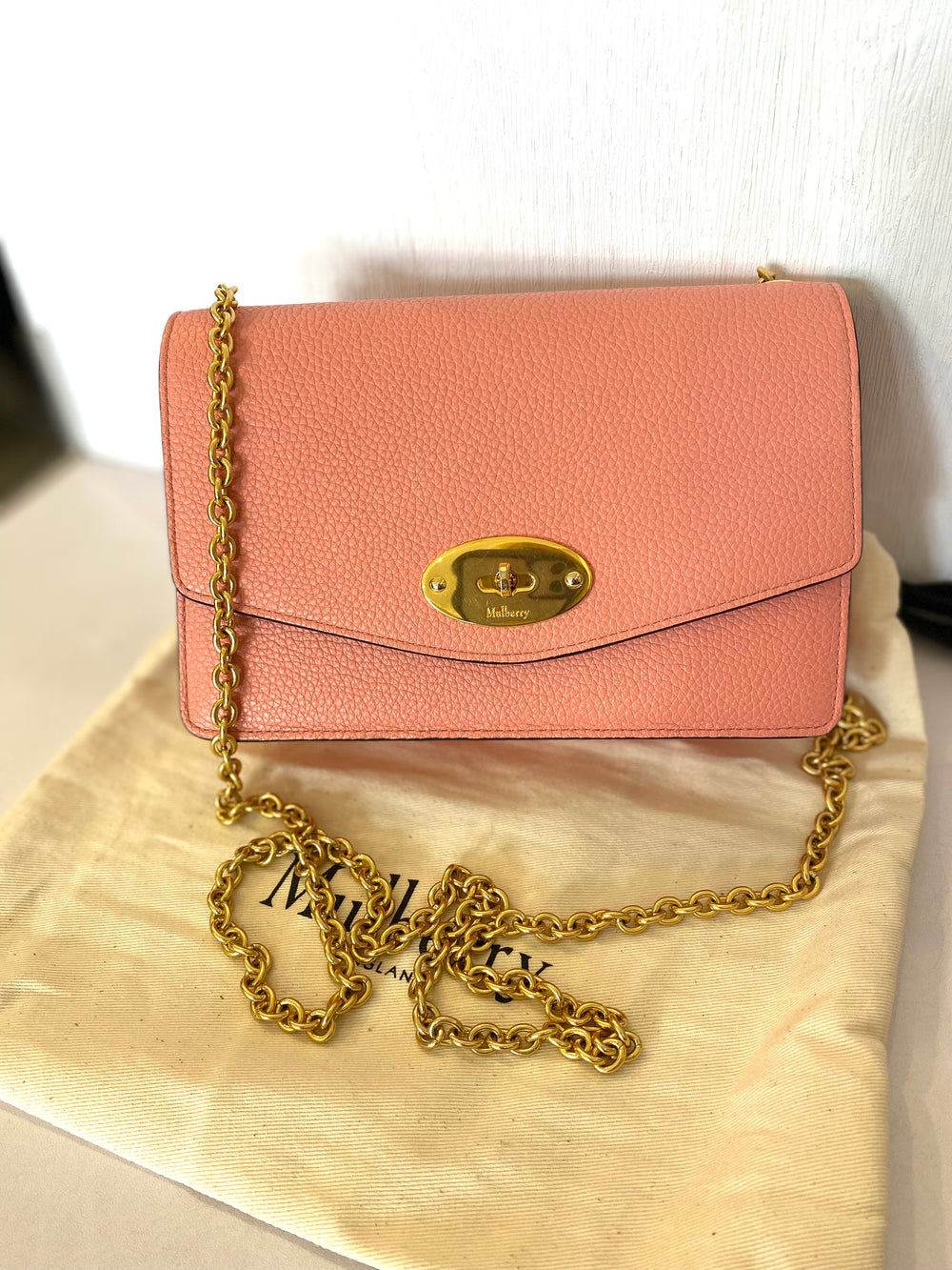 Pre Loved Mulberry Small Darley in Macaroon Leather on Gold Chain (as new)