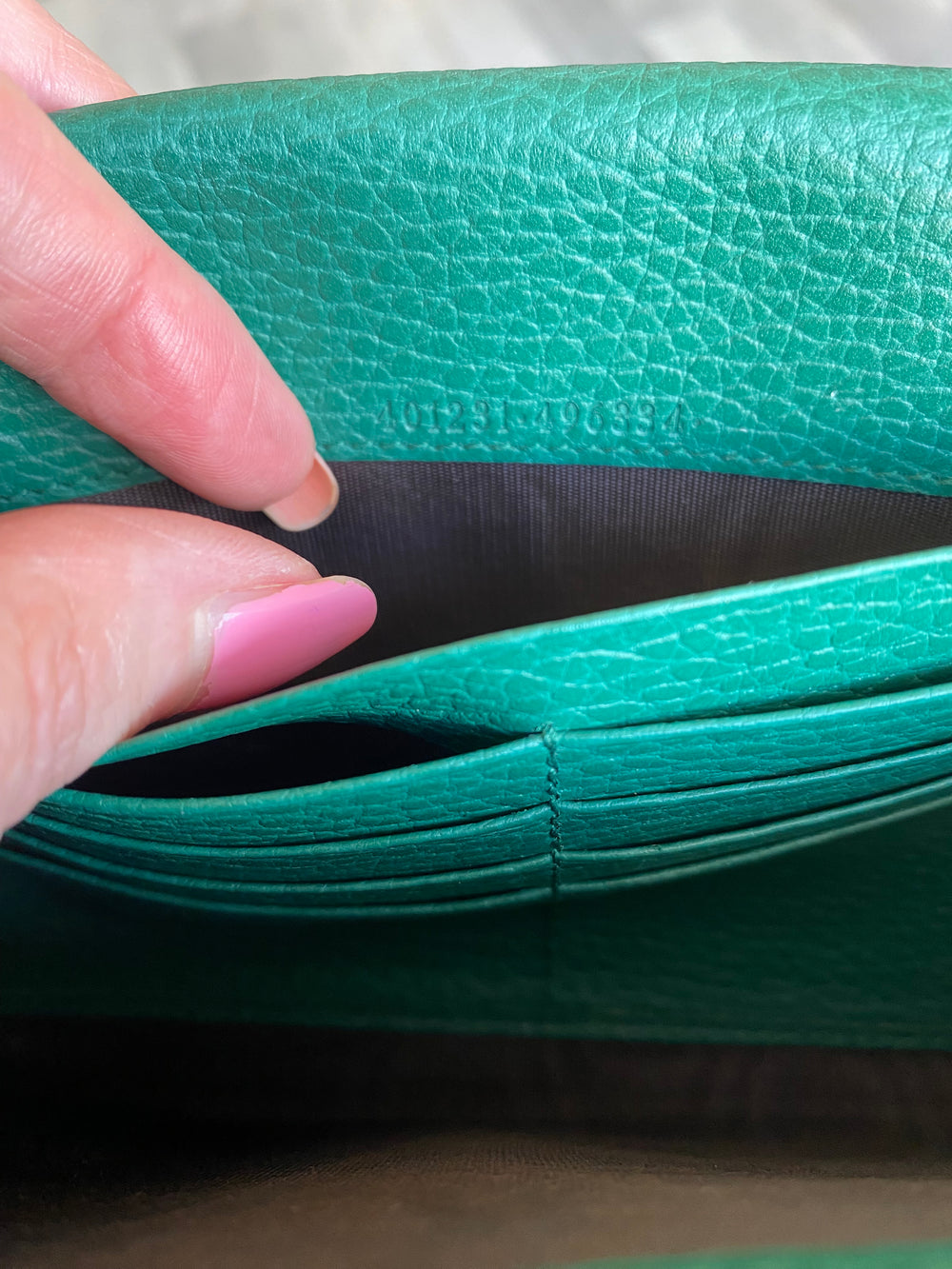 Pre Loved Gucci Dionysus Wallet on a Chain in Emerald Green - Excellent