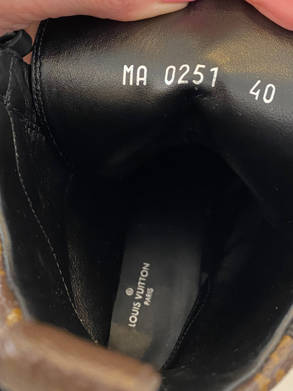 Pre Loved Louis Vuitton Laureate Monogram Desert Boot uk7 (as new)