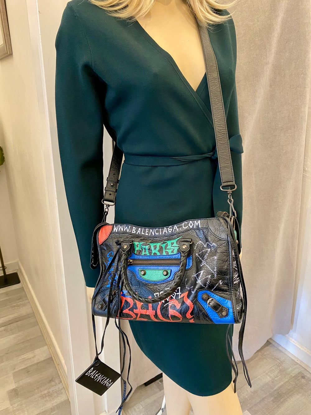 Pre Loved Balenciaga Black Graffiti City Classic (excellent)