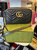 Pre Loved Gucci GG Marmont Matelasse Shoulder/Crossbody Camera Bag in Black ** reserved A**