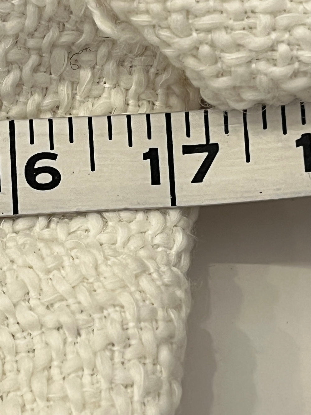 Pre Loved Chanel Ivory Boucle Jacket size 36 uk8