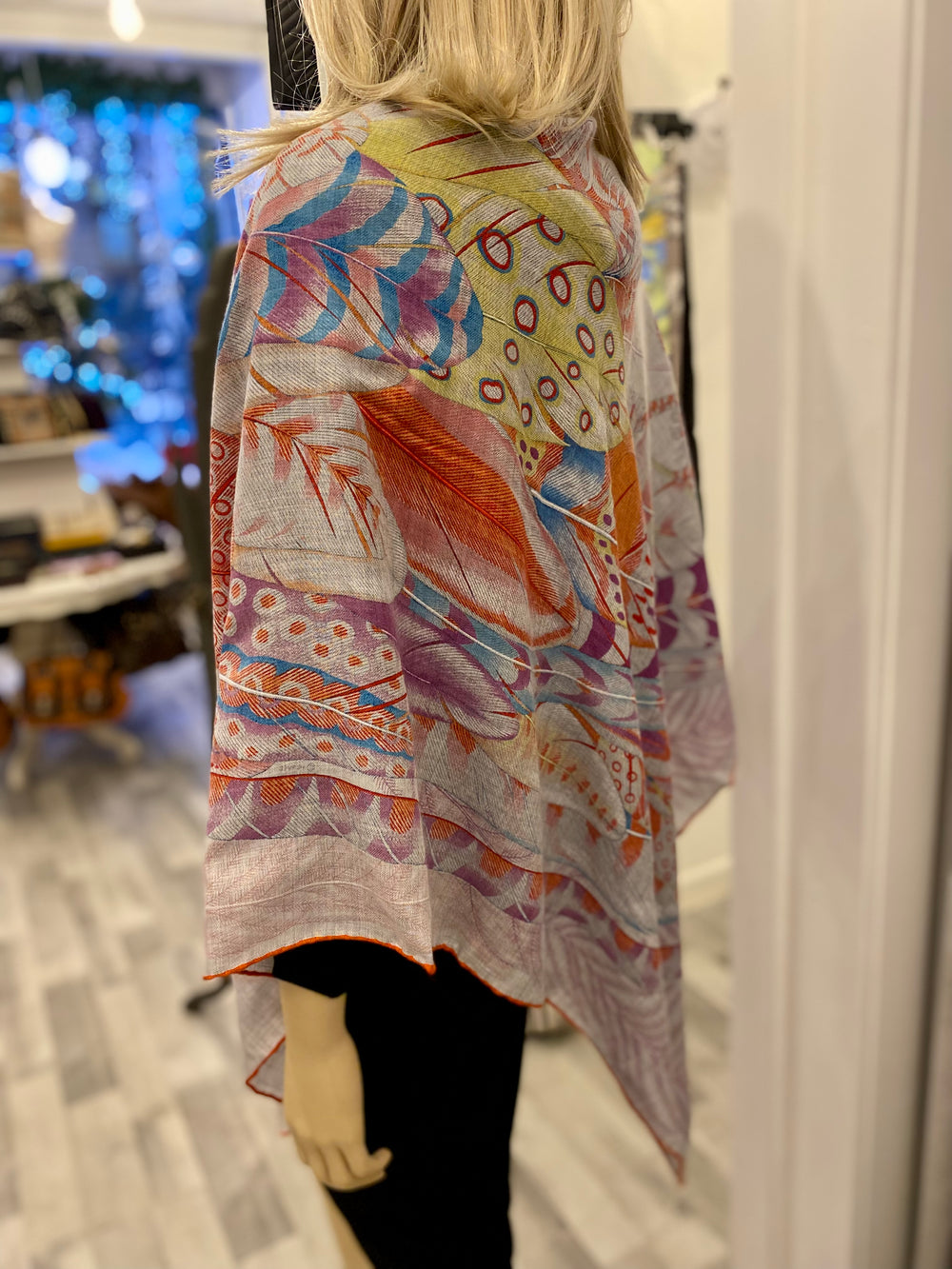 Pre Loved Hermes Cashmere & Silk Plumes en Fete Shawl (New)