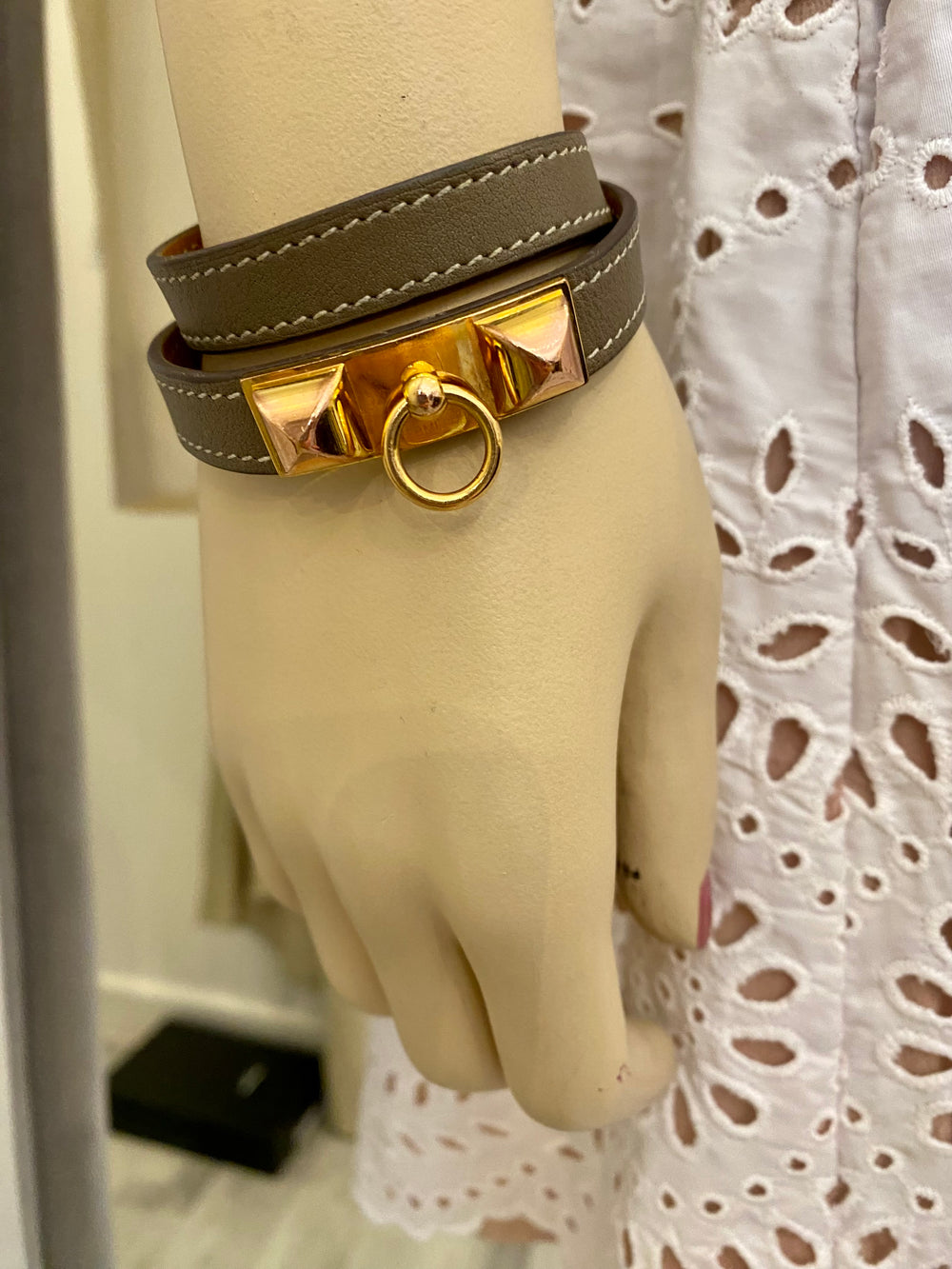 Pre Loved Hermes Rivale Double Tour Etoupe Leather Size M