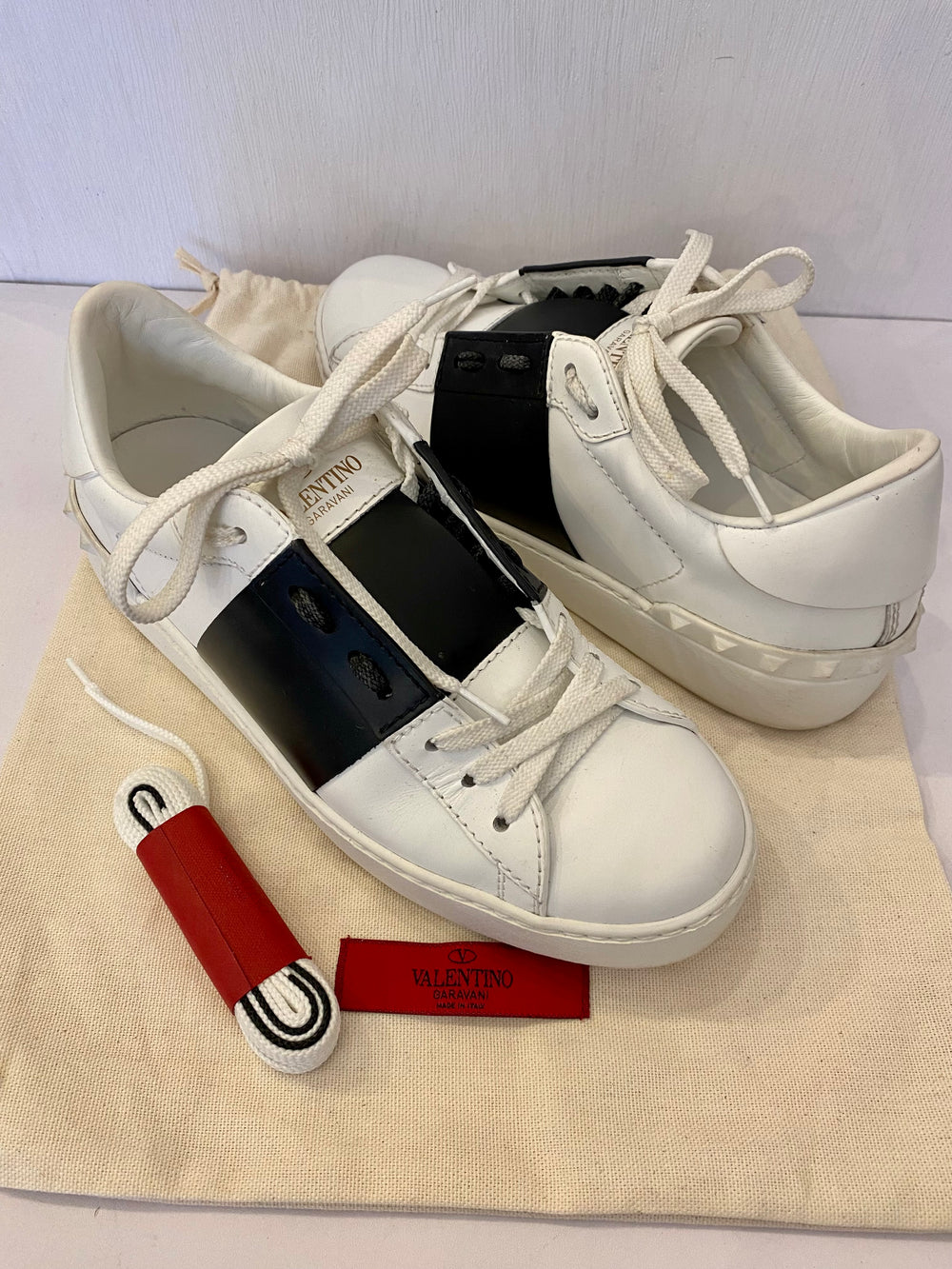 Pre Loved Valentino Garavani White Open Sneaker size uk4