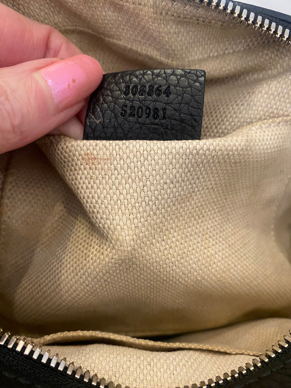 Pre Loved Gucci Black Soho Disco Crossbody Bag