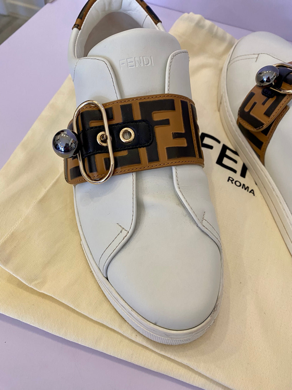 Pre Loved Fendi Pearland Leather Trainers  UK8