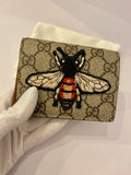 Pre Loved Gucci GG Supreme Bee Embroidered Wallet (excellent)