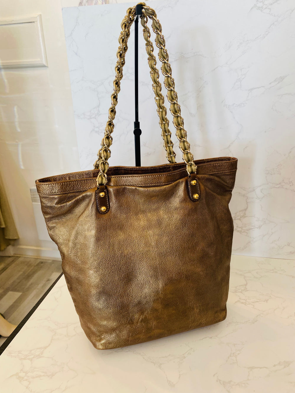 Pre Loved Gucci Vintage Princy Tote in Old Gold Leather with Gold Chain Shoulder Straps
