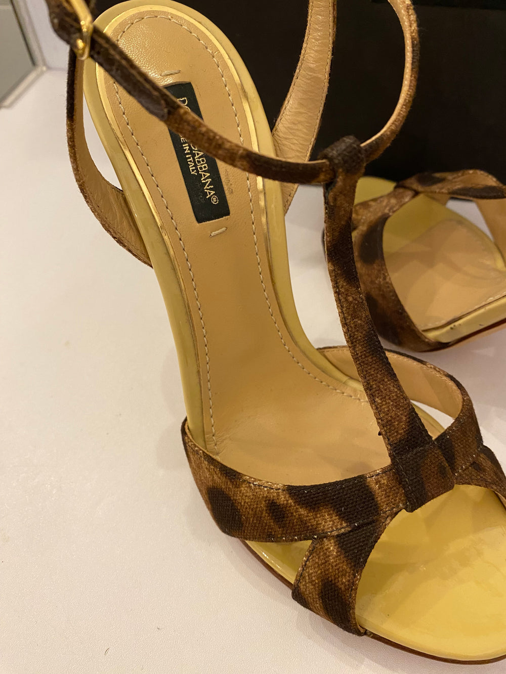 Pre Loved Dolce & Gabbana Leopard Print Sandals (new)