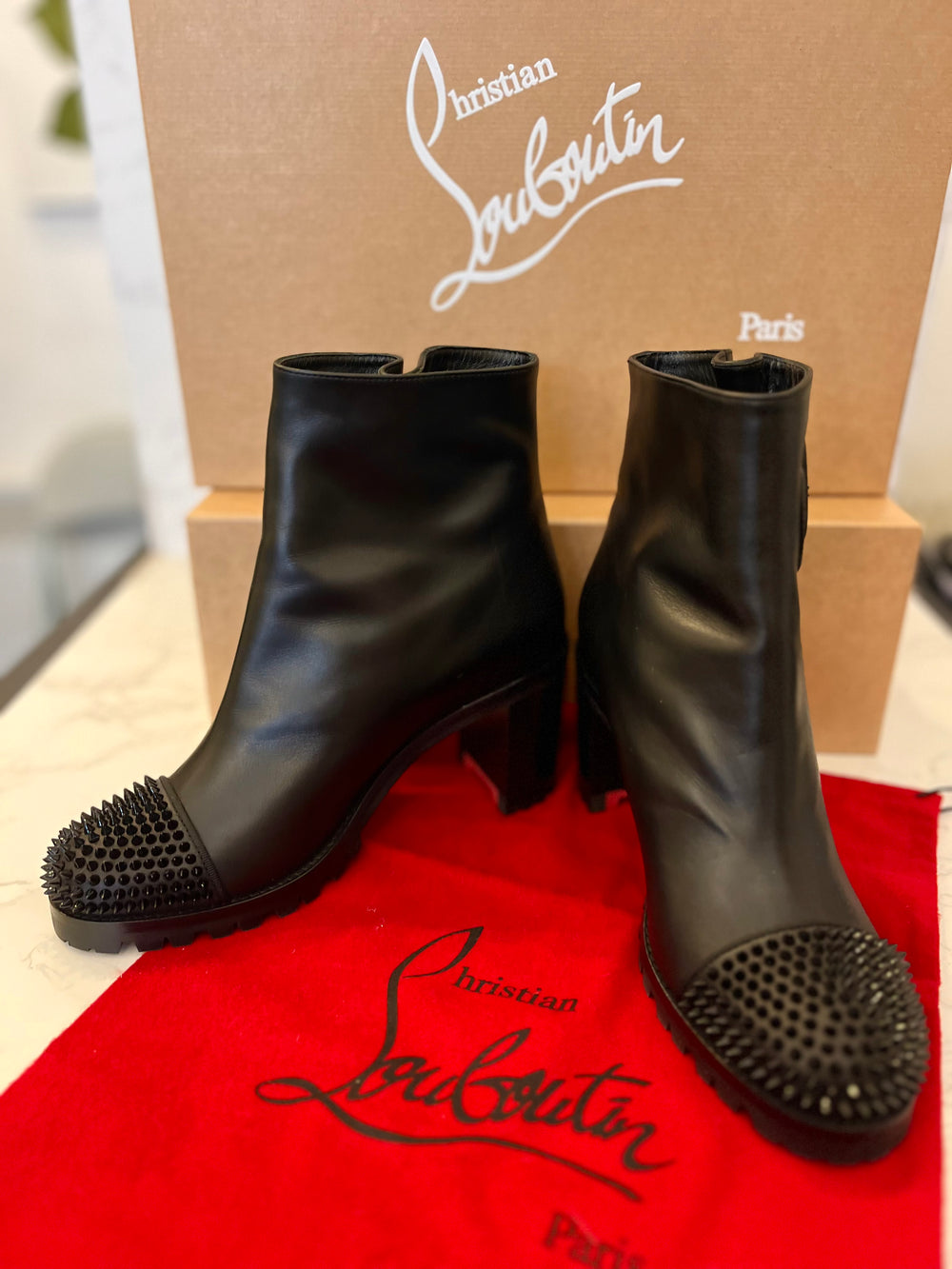 Pre Loved Christian Louboutin Olivia Snow 70 Spiked Boots uk 5 (new)