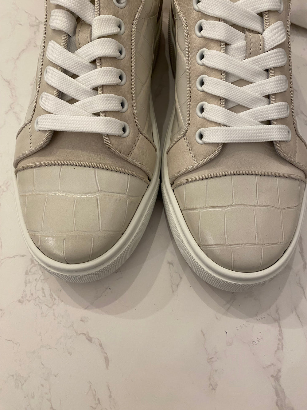 Pre Loved Christian Louboutin Vierissima Orlato Sneakers Cream UK 6 (new)
