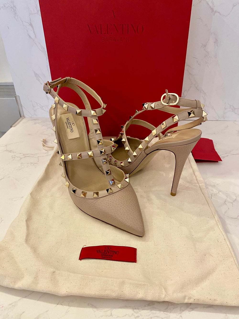 Pre Loved Valentino Garavani Rock Stud Nude Heels UK 8