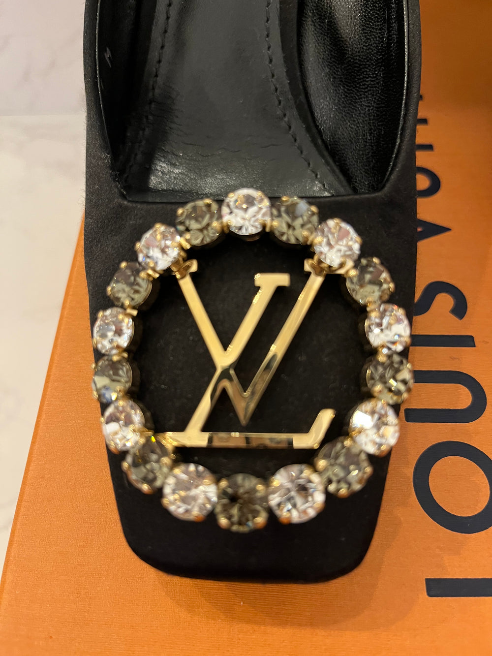 Pre Loved Louis Vuitton Madeline Satin & Crystal Heels UK 5 **RESERVED**