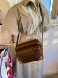 Pre Loved Louis Vuitton Vintage Monogram  Nile Shoulder Messenger Bag