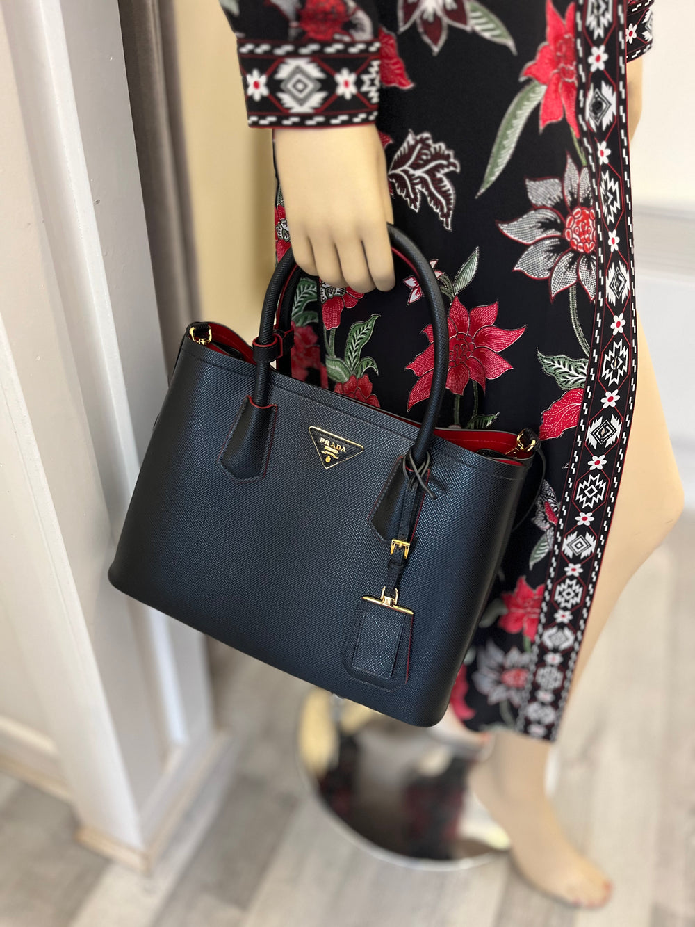 Pre Loved Prada Black Saffiano Leather Double Tote Bag