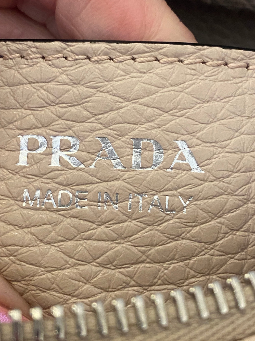 Pre Loved Prada Vitello Daino Logo Crossbody in Pale Dusky Pink - Excellent