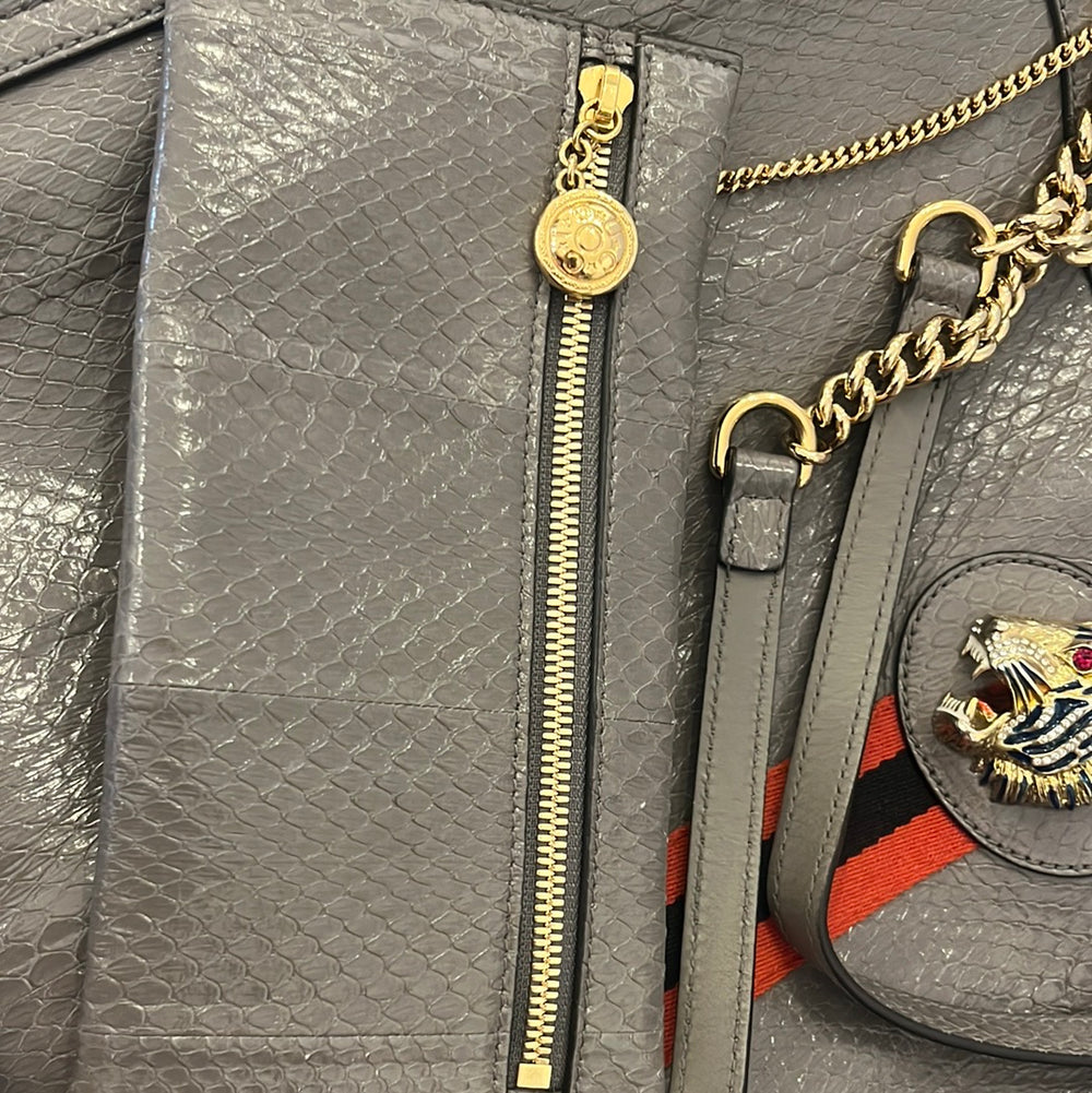 Gucci deals zipper bag