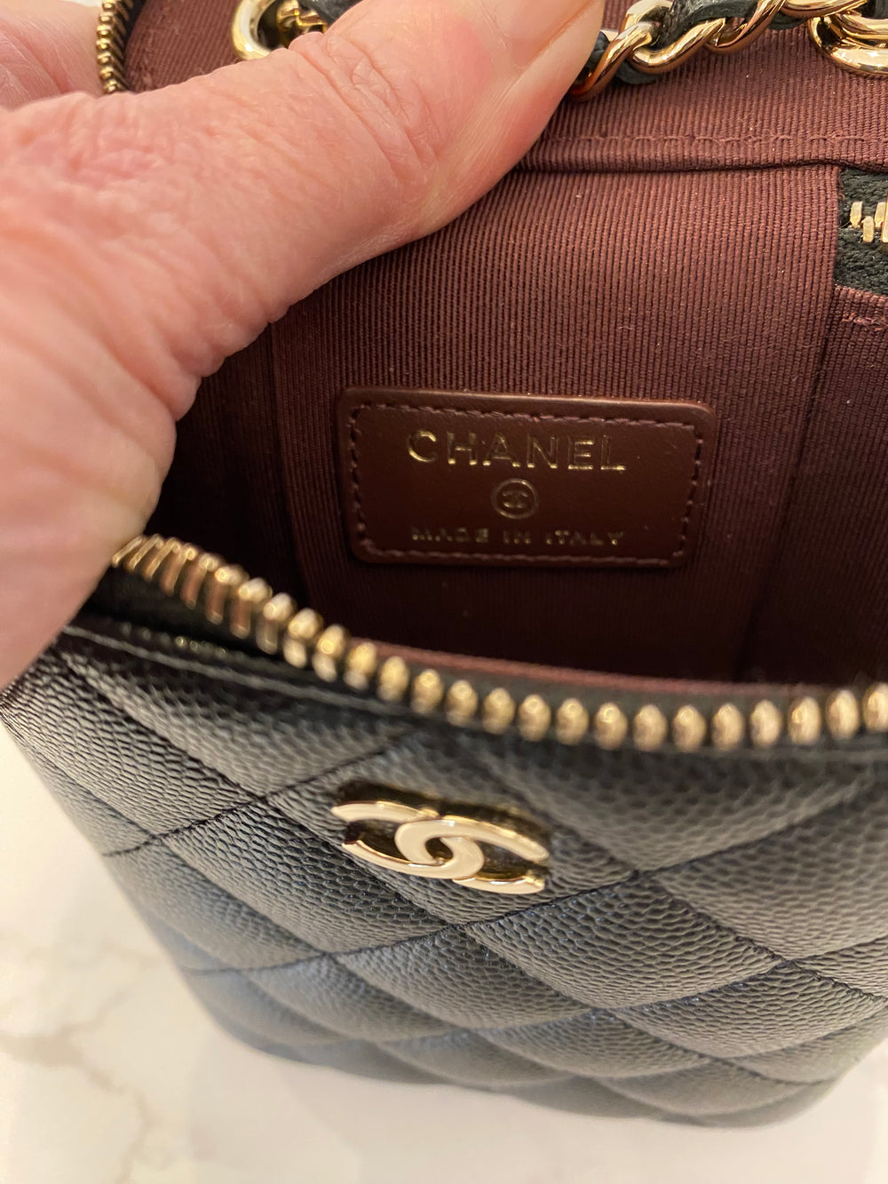 Pre Loved Chanel Mini Vanity Case in Black Cavier Leather - Excellent