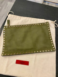 Pre Loved Valentino Garavani Rockstud Leather clutch in Olive