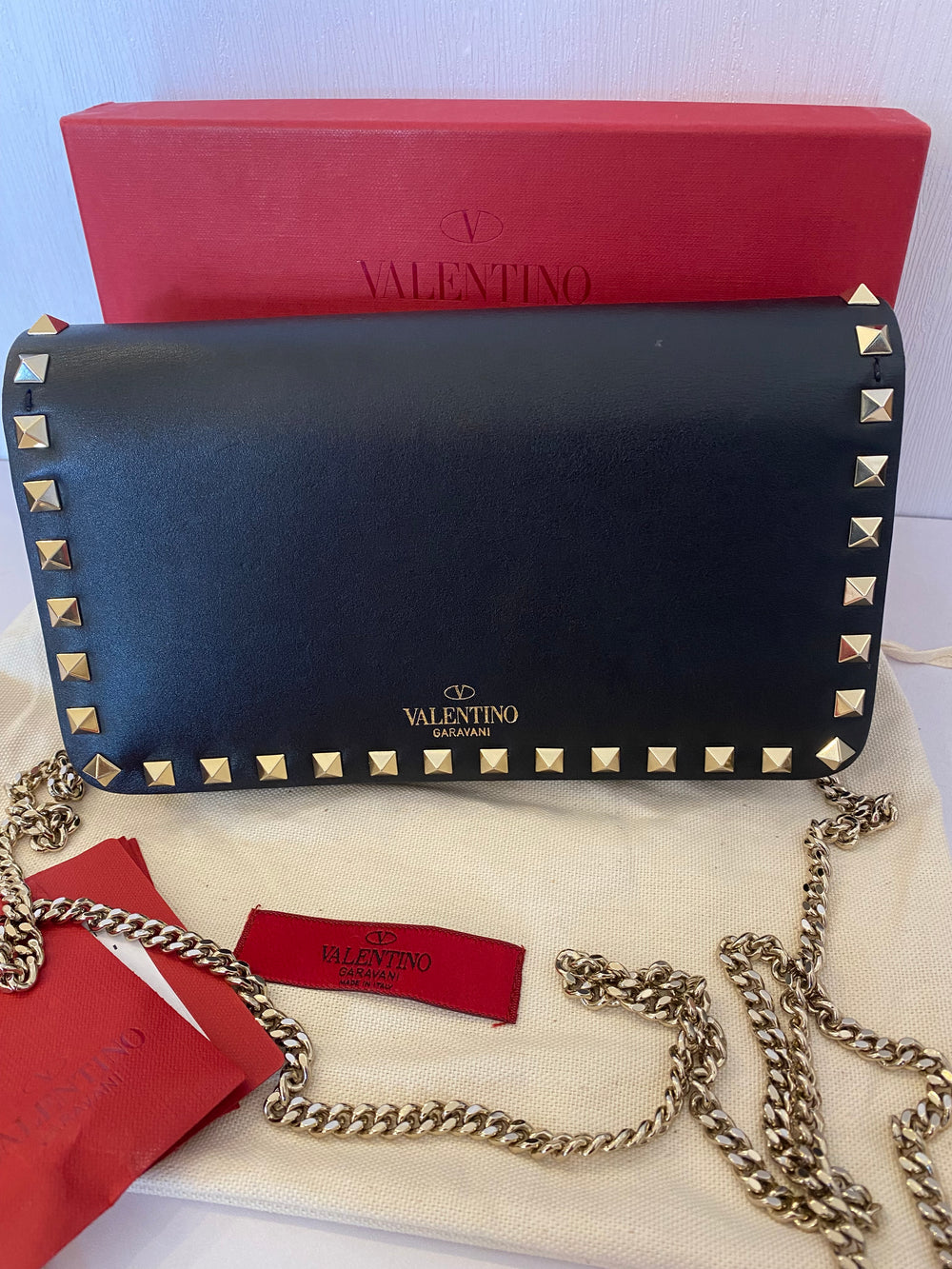 Pre Loved Valentino Garavani Rockstud Black Leather Crossbody (excellent)