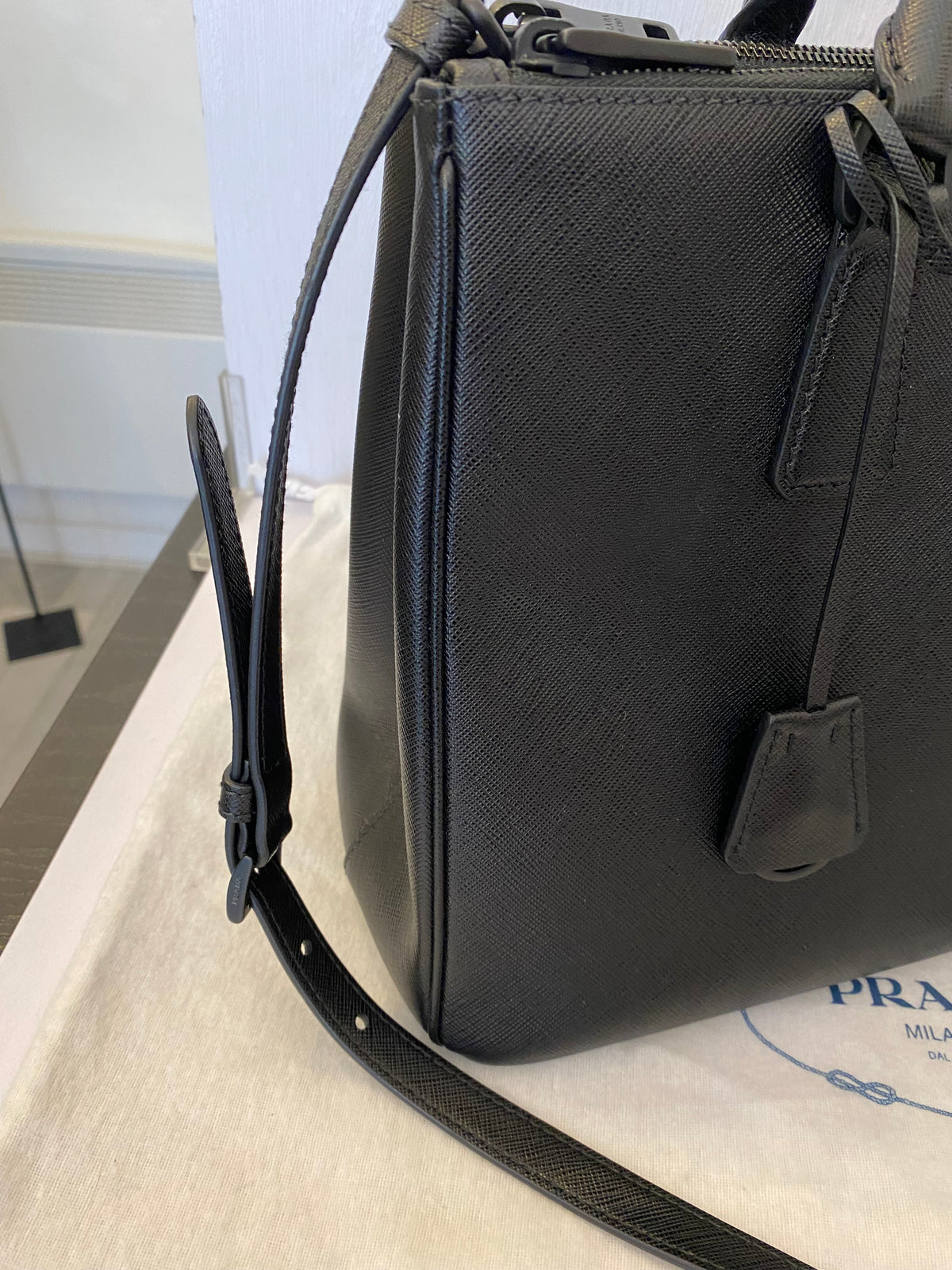 Pre Loved Prada Black Saffiano Lux Two Way Double Zip Tote pristine Twice Loved Pre Loved Consignment Fashion