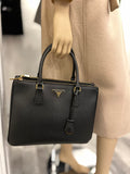 Pre Loved Prada Black Saffiano Lux Two Way Double Zip Tote