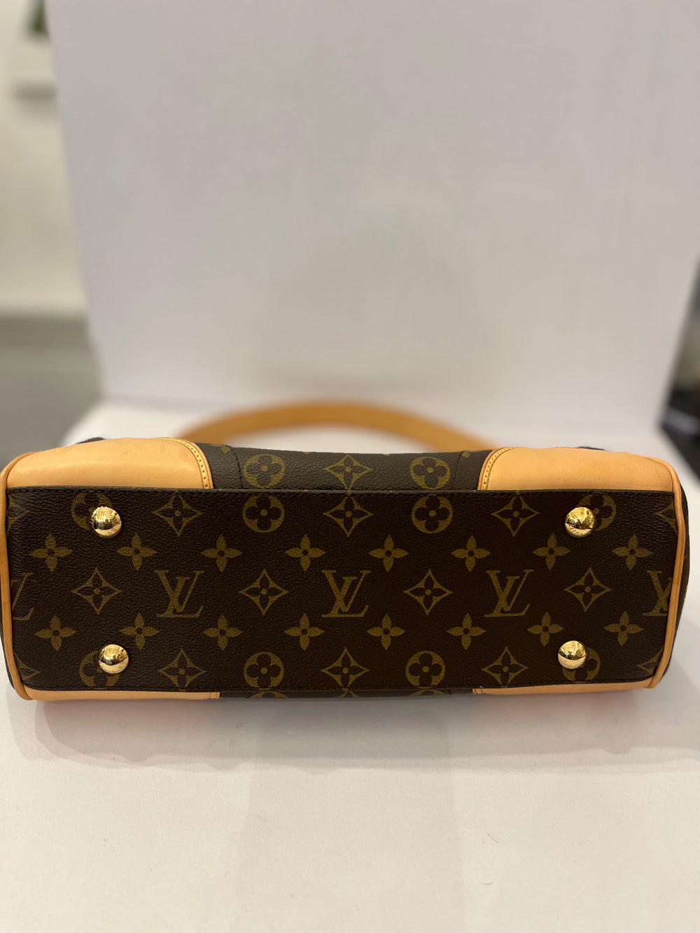 Pre Loved Louis Vuitton Vintage Monogram Beverley MM Bag