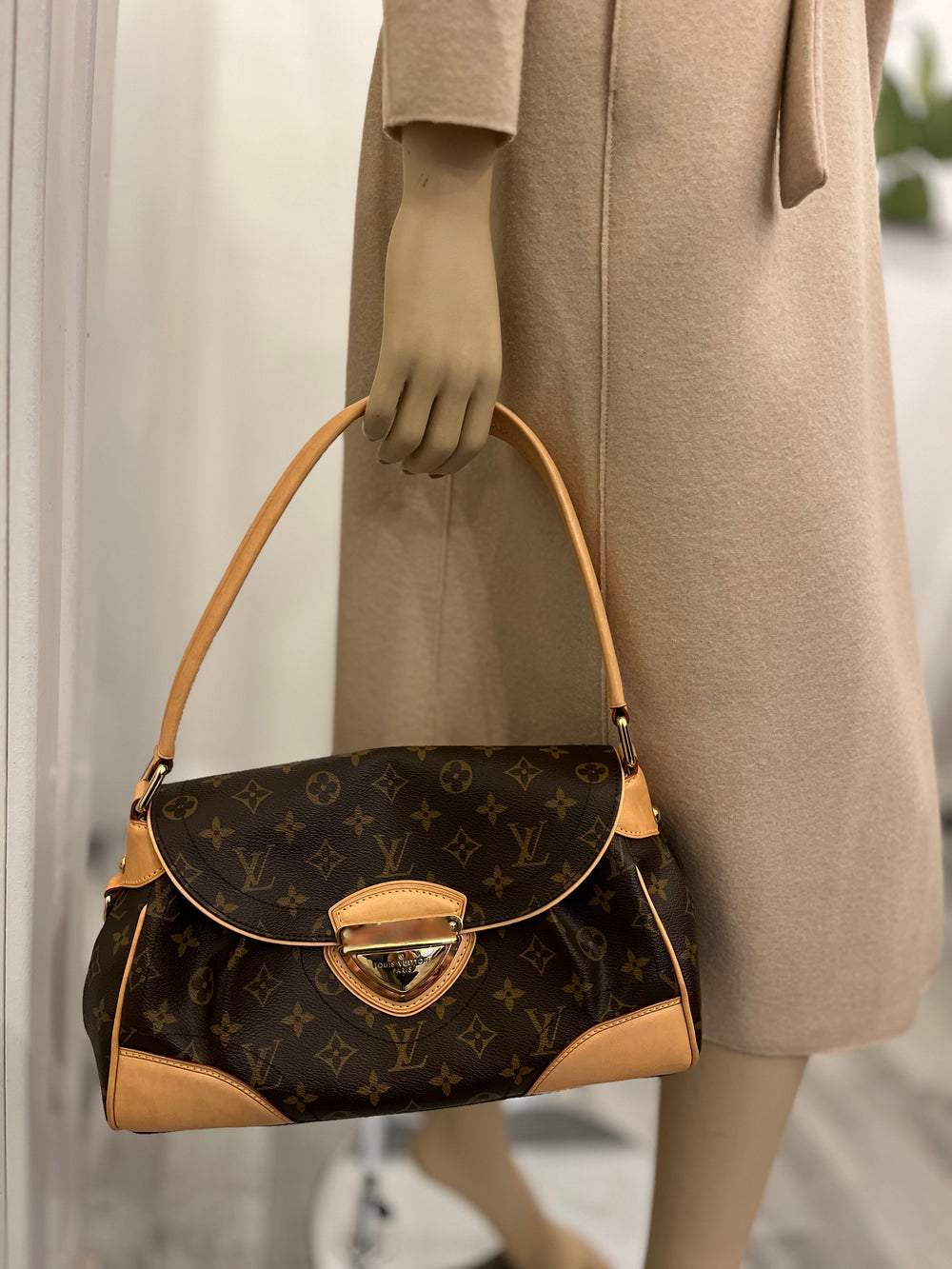 Pre Loved Louis Vuitton Vintage Monogram Beverley MM Bag