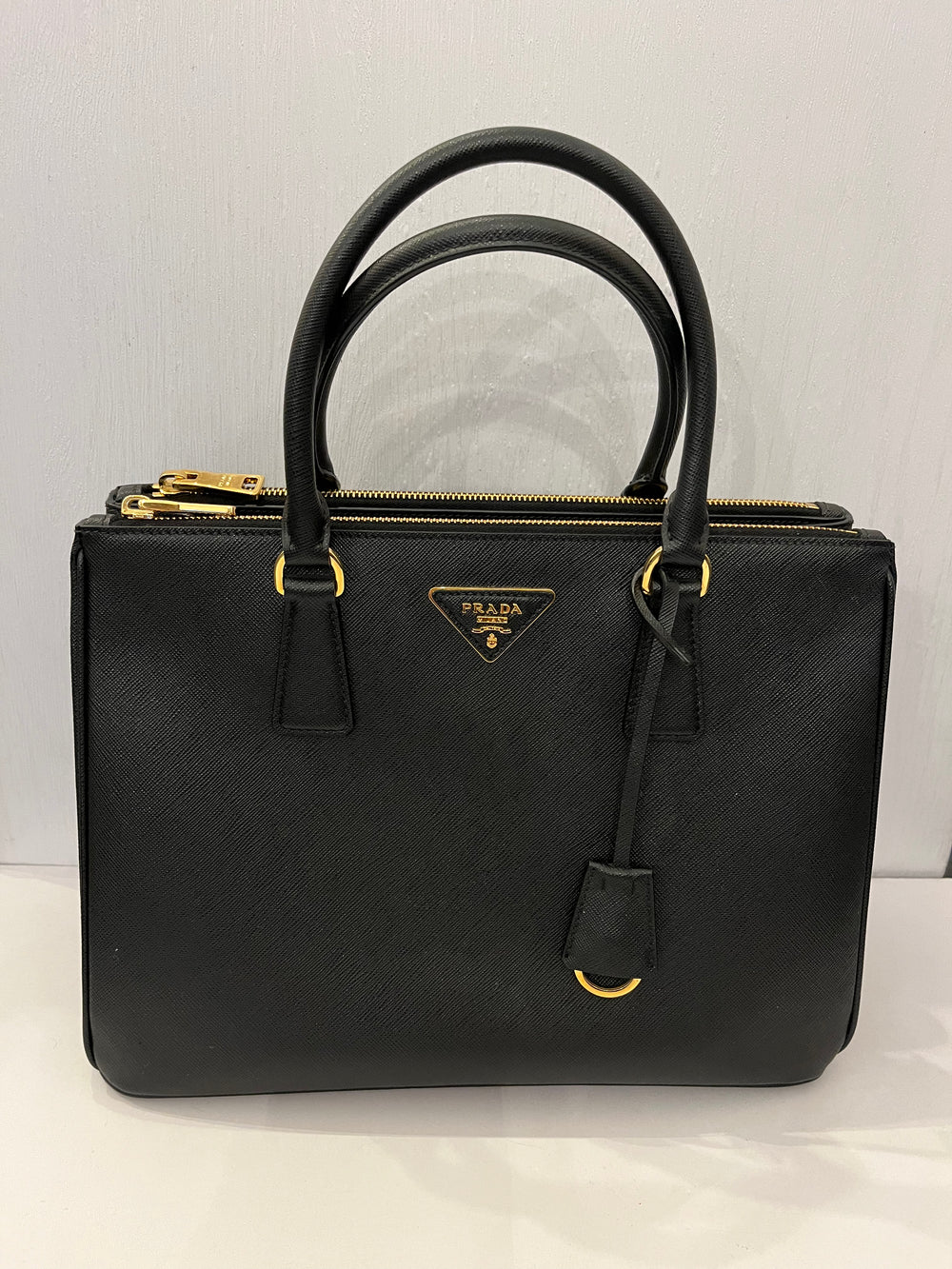 Pre Loved Prada Black Saffiano Lux Two Way Double Zip Tote