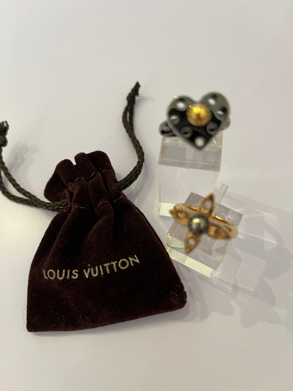 Pre Loved  Louis Vuitton Star Blossom Rings Set