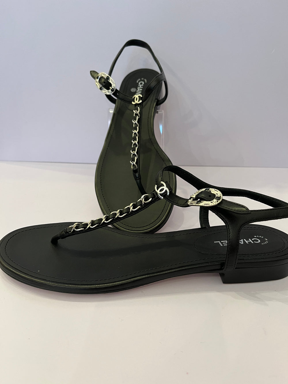 Chanel Black Lambskin & Silver Chain Thong Sandals uk 7 (New)